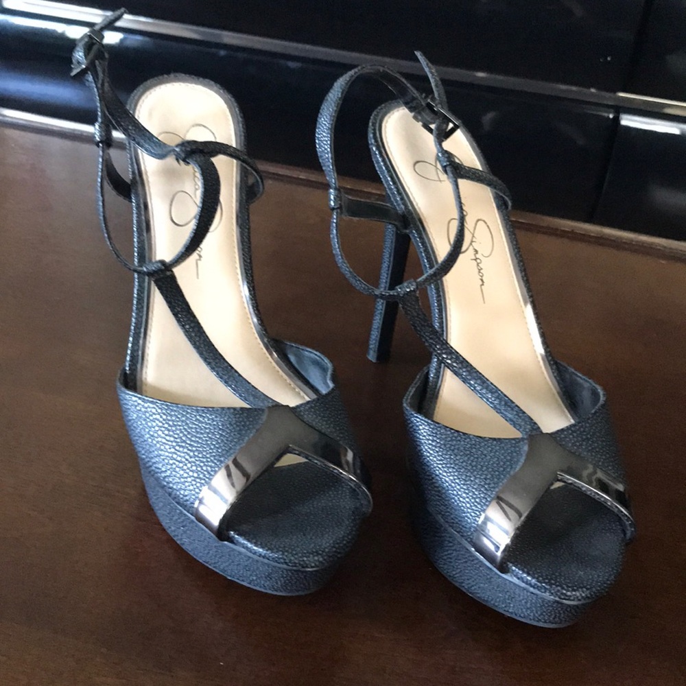 Jessica Simpson size 8 Hells Brand New